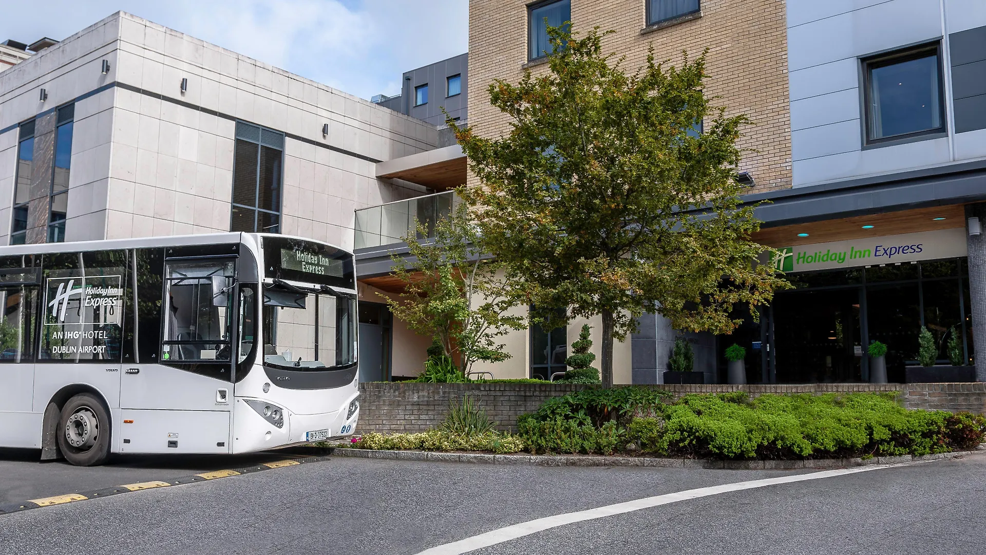Holiday Inn Express Dublin-Airport By Ihg Santry Szálloda
