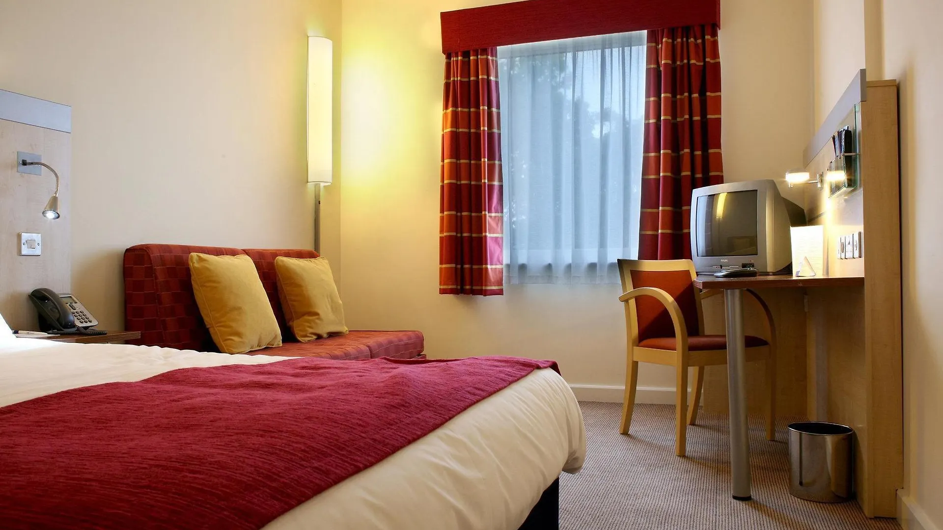 Szálloda Holiday Inn Express Dublin-Airport By Ihg Santry