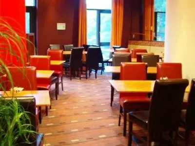 Holiday Inn Express Dublin-Airport By Ihg Santry 3*,
